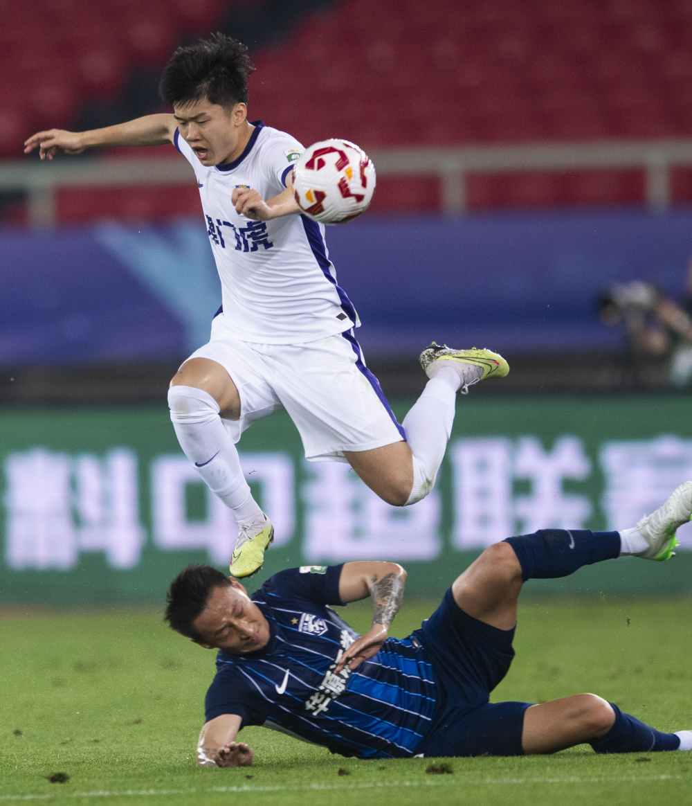 武汉三镇迎中超关键赛；清晨内部沟通；态度坚定；赛季目标并未改变的简单介绍-开云